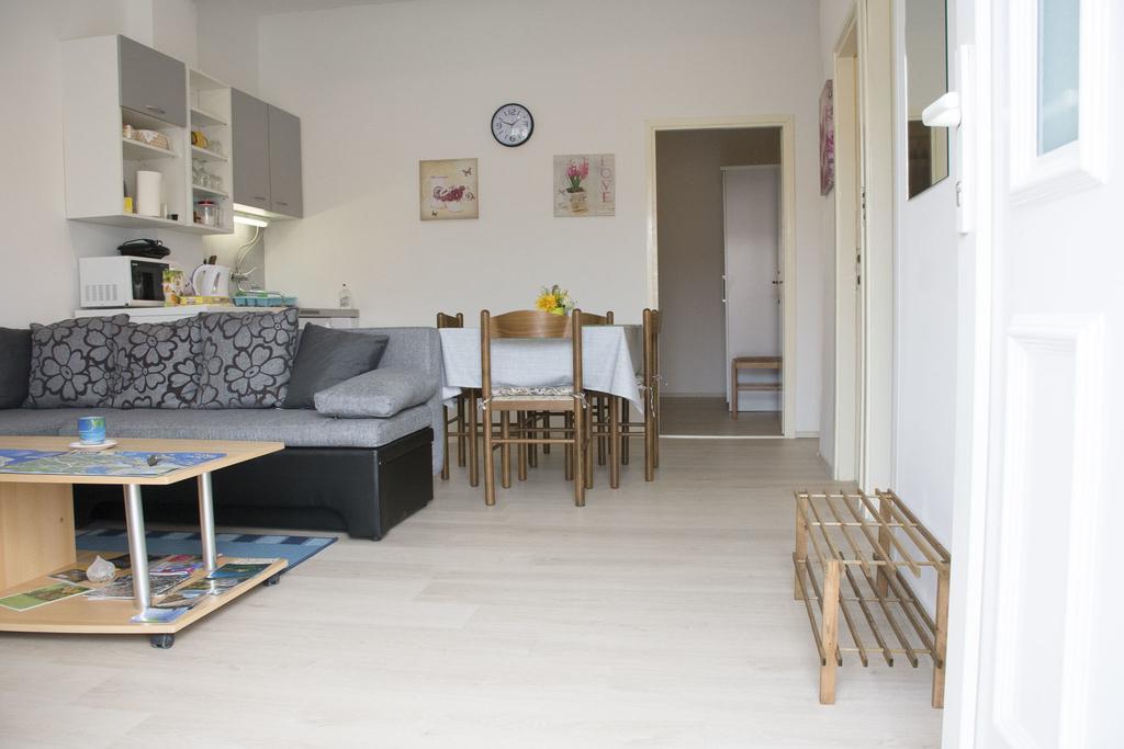 Apartment Majda ชิเบนิก ภายนอก รูปภาพ