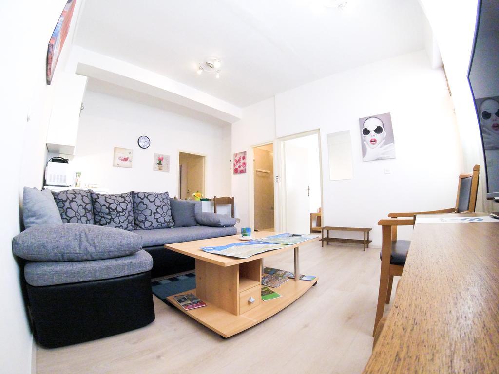 Apartment Majda ชิเบนิก ภายนอก รูปภาพ